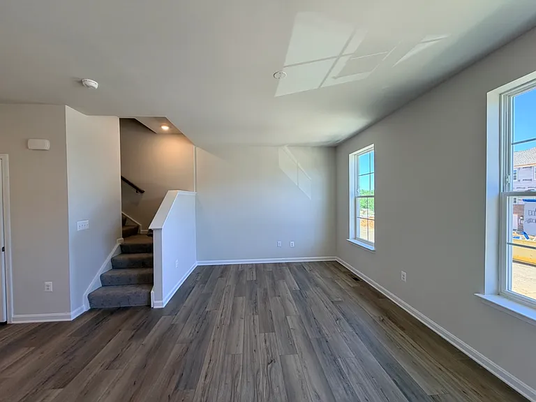 436 Seeback Dr — Photo 21