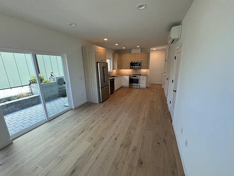 1407 E Alder St — Photo 9