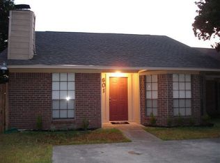 601 San Benito Ct, College Station, TX 77845