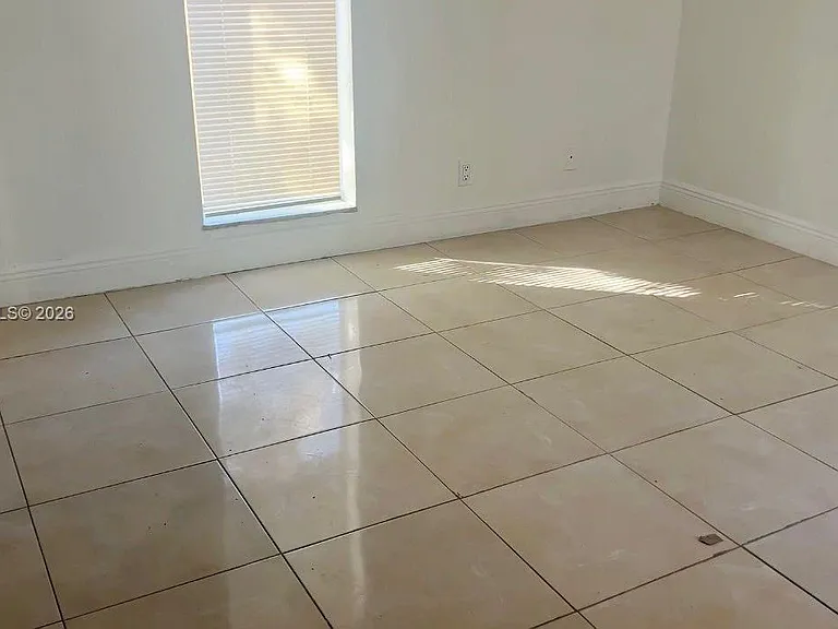 4435 Treehouse Ln #27H — Photo 6