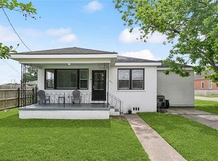 601 Mehle St, Arabi, LA 70032