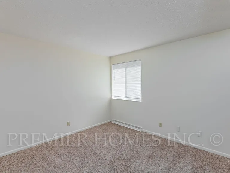 3706 Martindale Rd NE — Photo 17