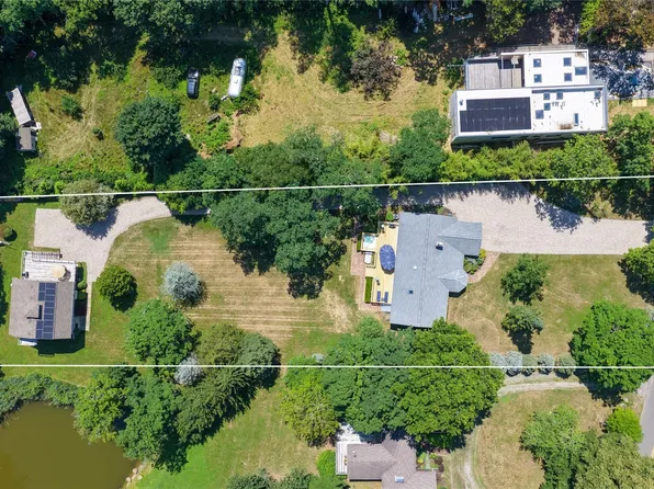 64A N Midway Road, Shelter Island, NY 11964