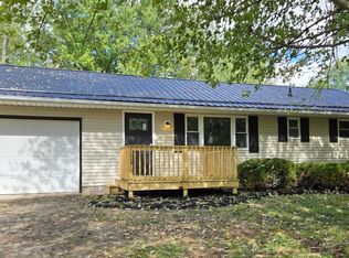 7654 Rosewood Dr, Blanchester, OH 45107