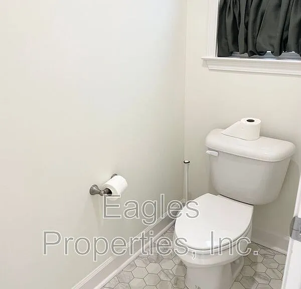 300 Creeks Edge — Photo 14