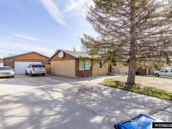 140 Miller St, Green River, WY 82935