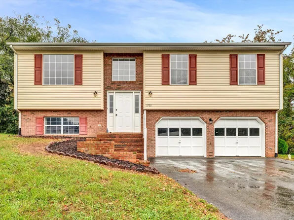 1703 Brad Ct, Salem, VA 24153