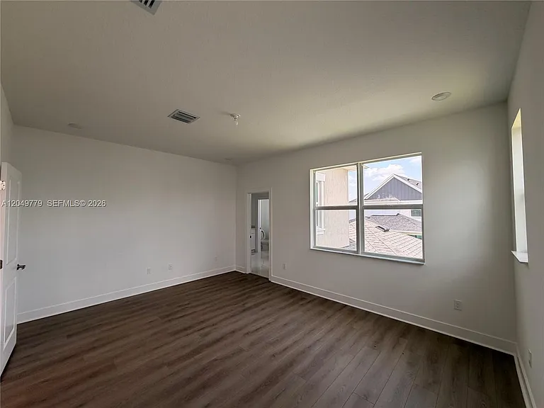 881 SW Bushel Trl — Photo 18