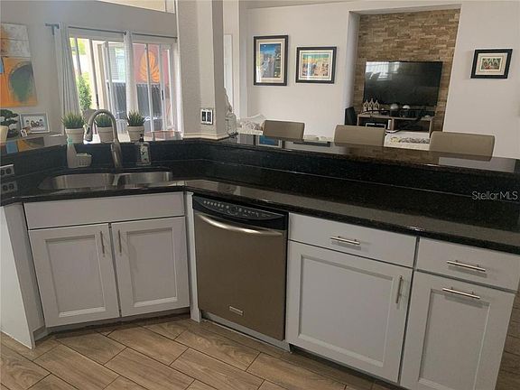 5th image of 5247 Alavista Dr