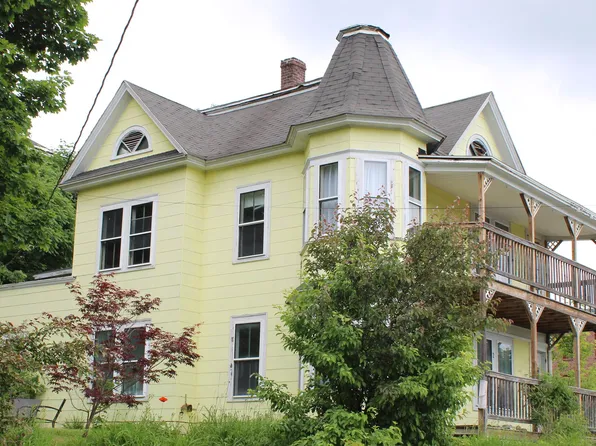 2 Spring Street, Berlin, NH 03570
