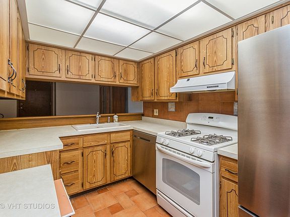 5th image of 4922 134th St APT 306