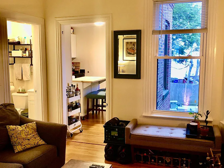 45 Florence St #2 — Photo 4