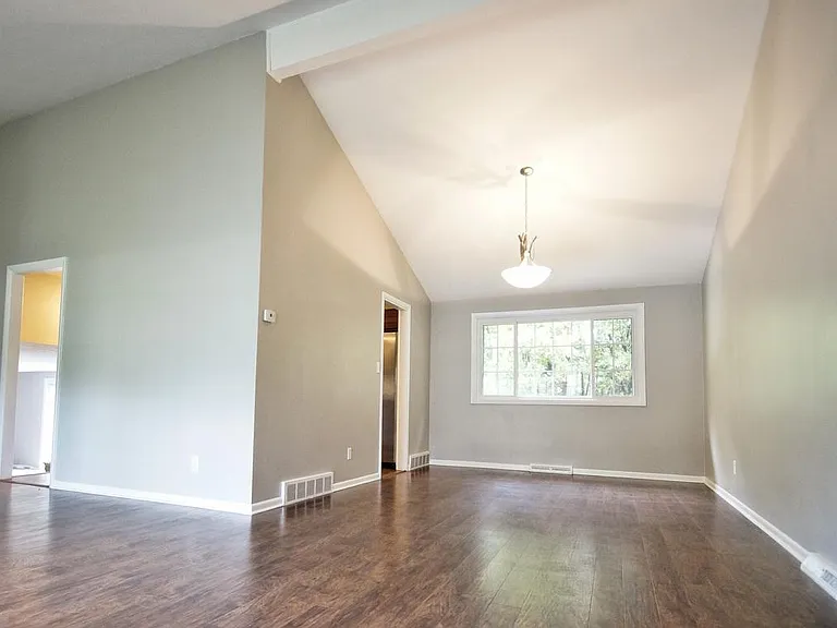 31049 S Woodland Rd — Photo 13