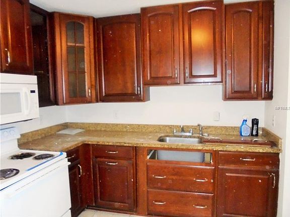 5th image of 4819 Plantation Dr