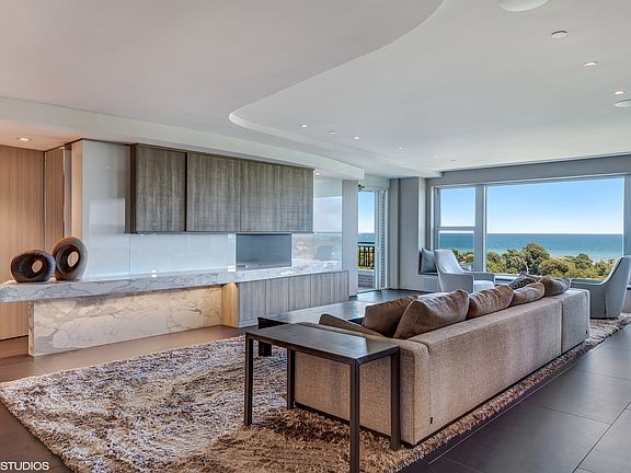 3rd image of 2120 N Lincoln Park W APT 12