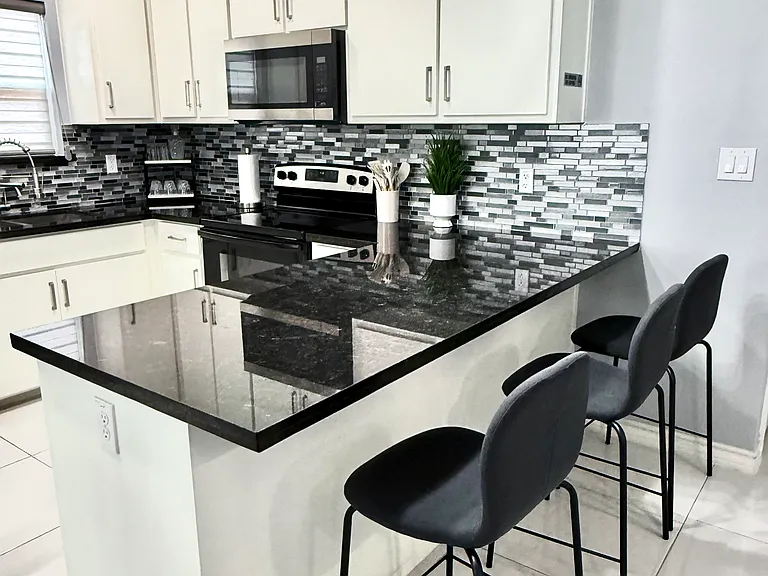 2417 Indian Creek Ave #3 — Photo 18
