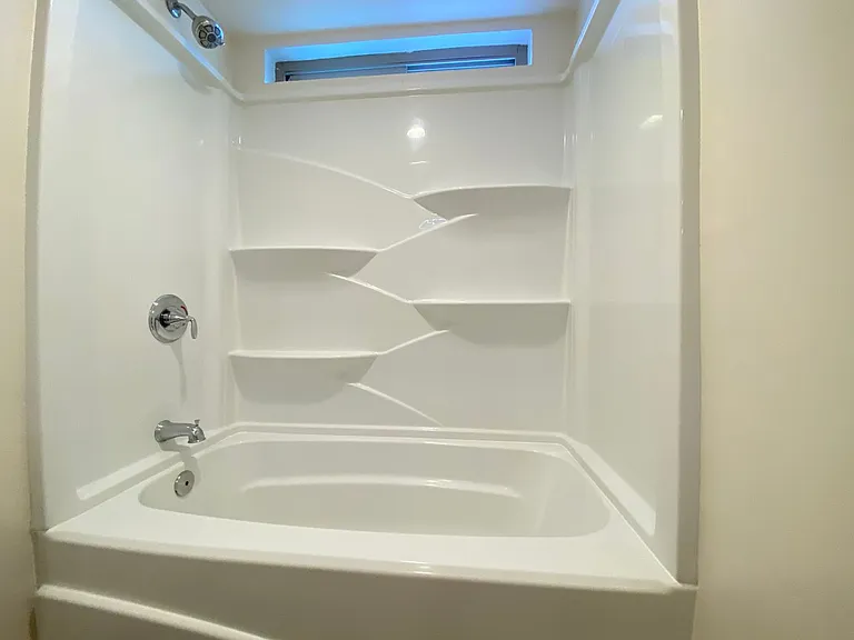 West Palm Apartments — Photo 20