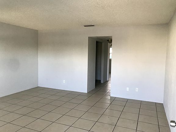 2nd image of 4064 Halifax Dr #10566951