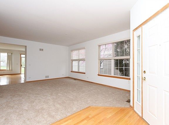 5th image of 2334 Carillon Dr