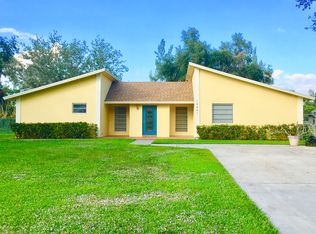 14401 SW 20th St, Davie, FL 33325