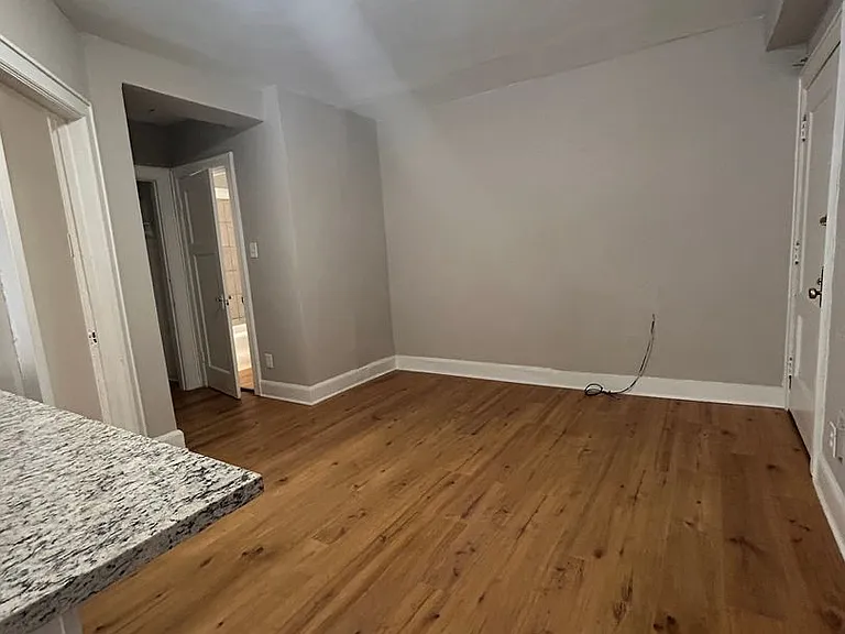 1521 N Franklin Pl — Photo 7