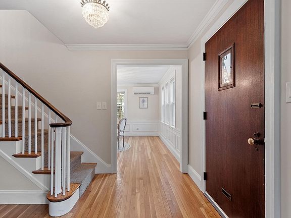 3rd image of 70 Ardsmoor Rd