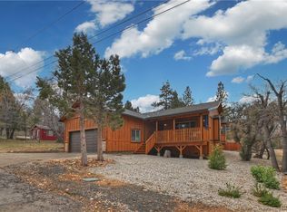 850 San Bernardino Ave, Sugarloaf, CA 92386