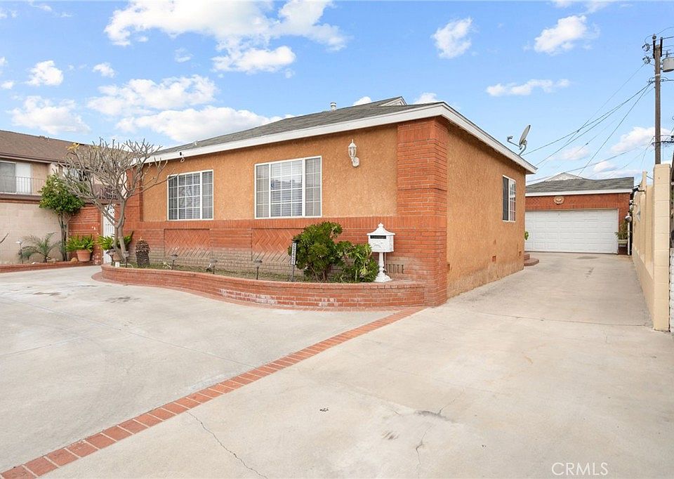 1st image of 22431 Elaine Ave