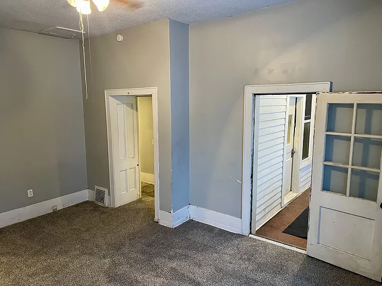 447-453 W Military Ave — Photo 4