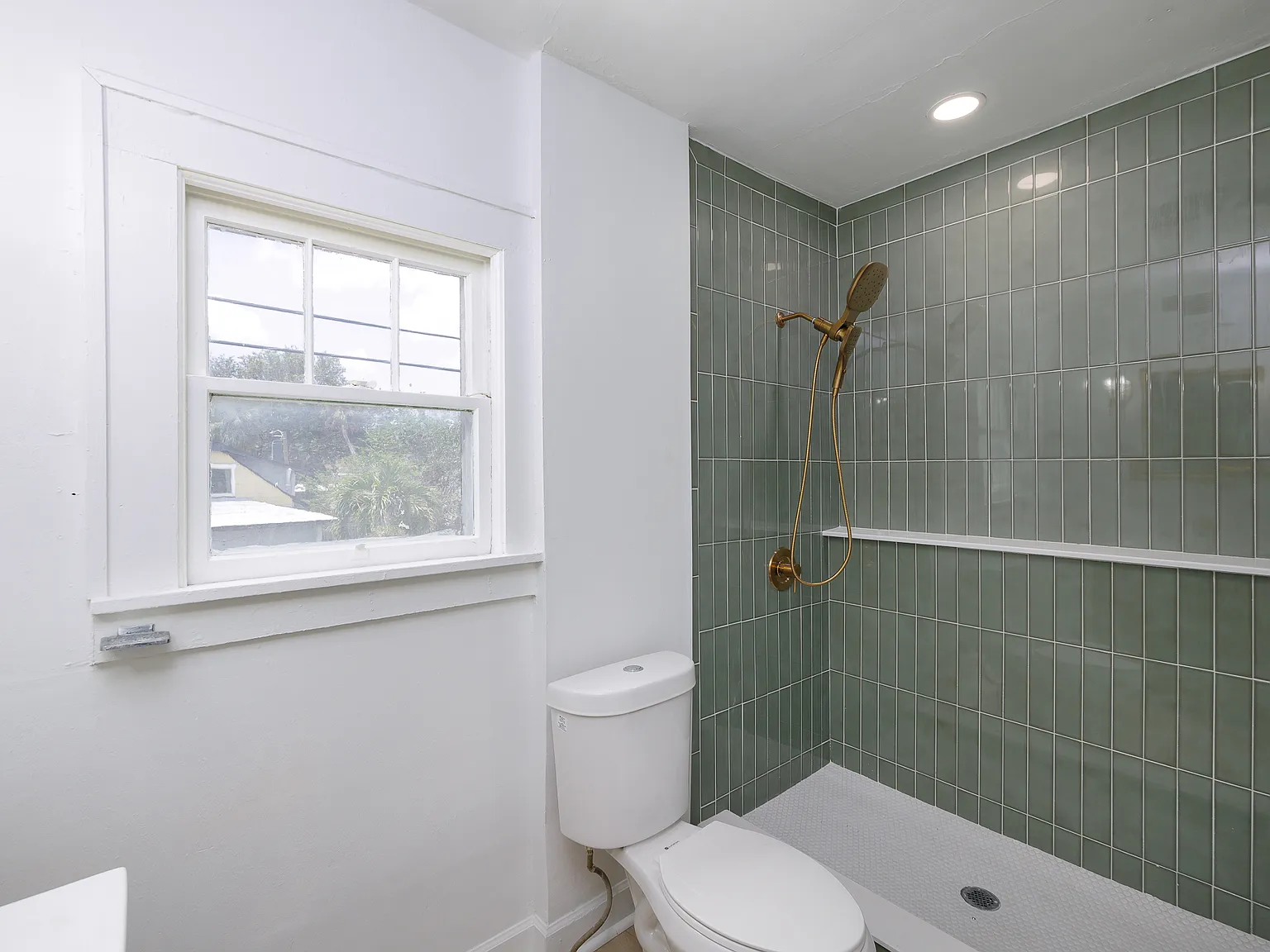 2 bed, $2,750 — Photo 3