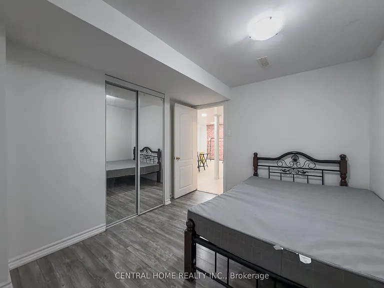 25 Eastvale Dr #BASEMENT — Photo 16
