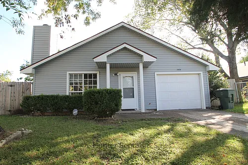 2404 Windmill Dr Photo 1