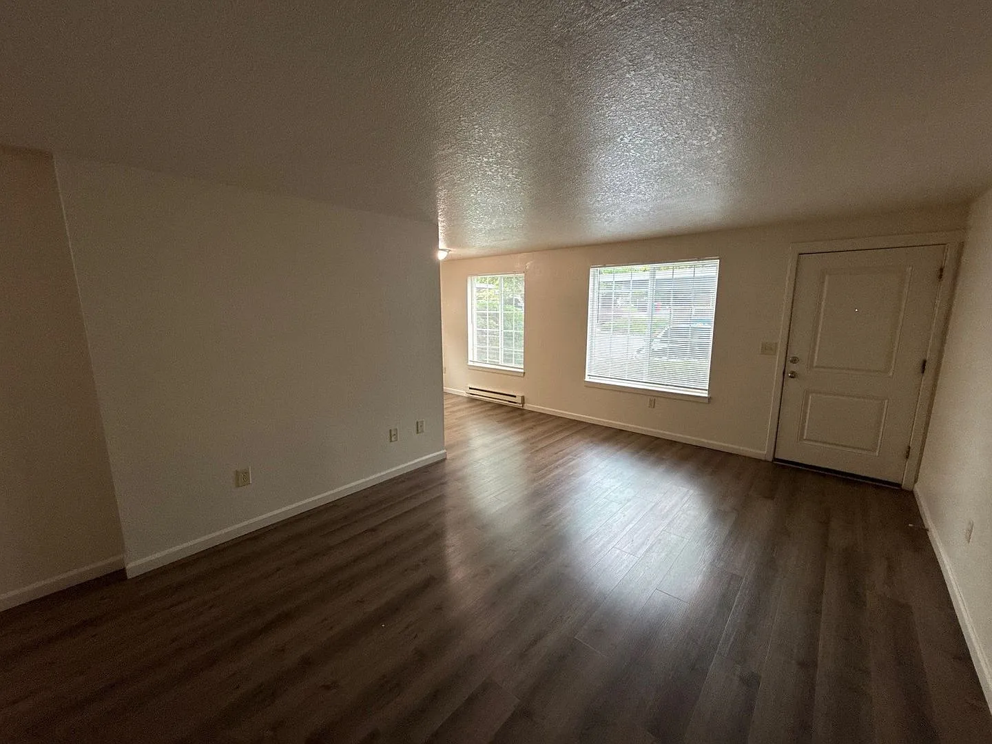 2 bed, 1.0 bath, 850 sqft, $1,445 — Photo 4