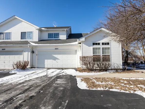 1693 Waterford Rd, North Aurora, IL 60542