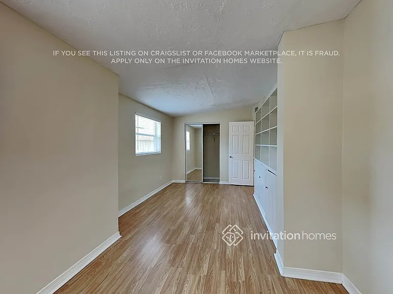 15149 Harding Ave — Photo 8