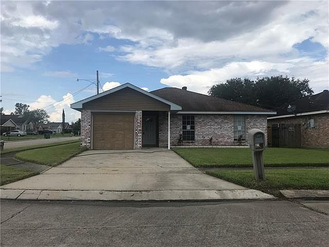 1st image of 3716 Max Dr