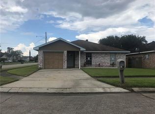3716 Max Dr, Harvey, LA 70058