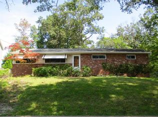 13 Darye Ct, Toms River, NJ 08755