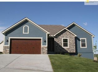 118 E Woodland Ave, Lone Jack, MO 64070