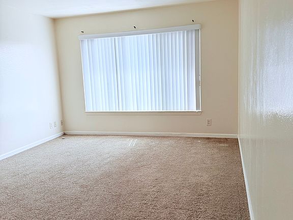 5th image of 108 School St APT 4