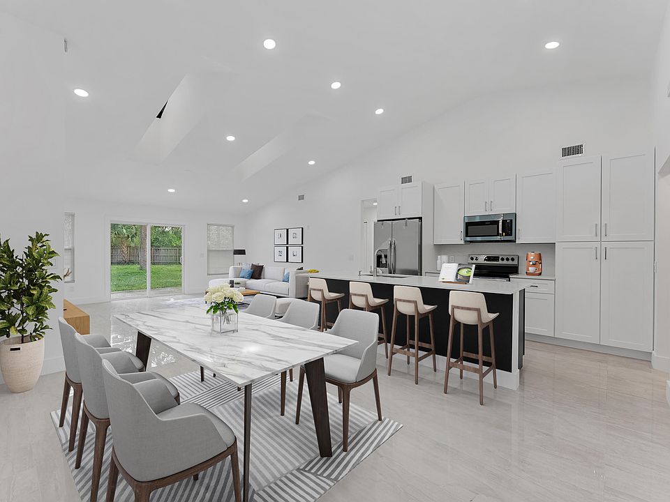 1st image of 107 Princess Court