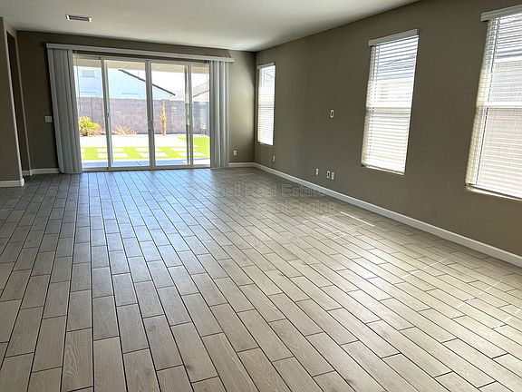 5th image of 8213 S 45th Ave