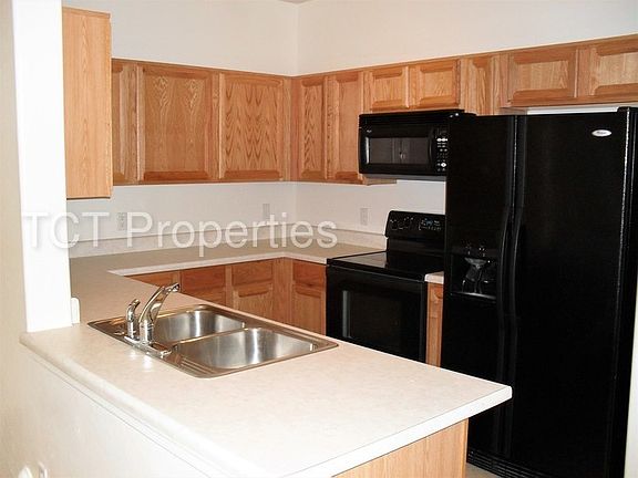 3rd image of 1554 S Jacana Ln