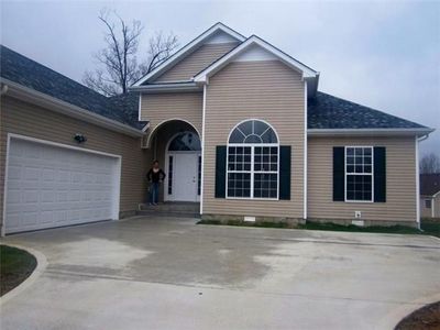 1621 Broad Cir, Clarksville, TN, 37042