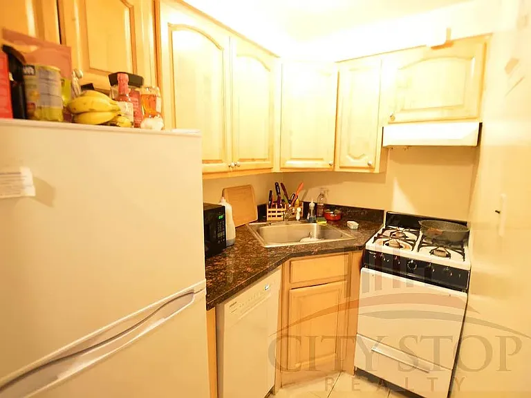 308 W 73rd St #4A — Photo 7