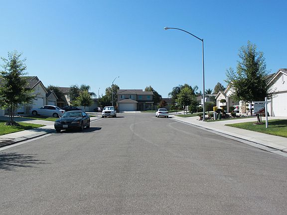 2nd image of 8209 Emerson Ct