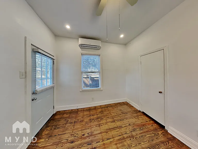 4624 Junius St #D — Photo 7