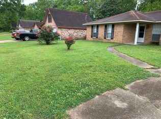 227 Idlebrook Dr, Jackson, MS 39212