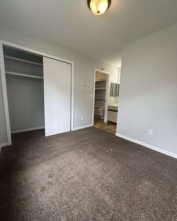2nd image of 1612 Tippecanoe Dr APT A