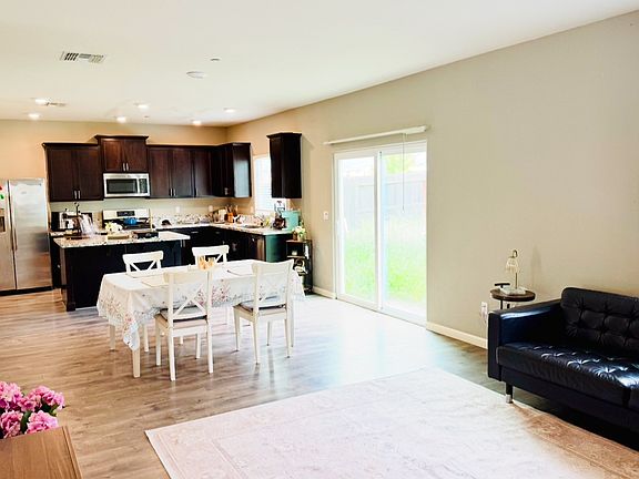 2nd image of 6040 Emerald Park Ln